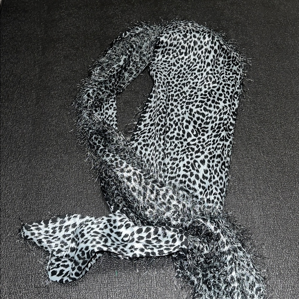 Assortment of 4 scarves - Picture 4 of 11